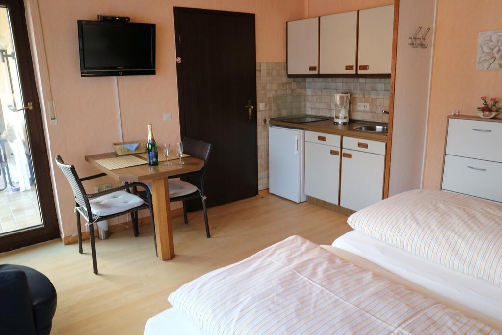 Gaestehaus Preuss Элленц-Польтерсдорф Экстерьер фото
